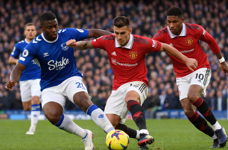Everton vs Manchester United Premier League Rivalry, Key Moments & Match Analysis